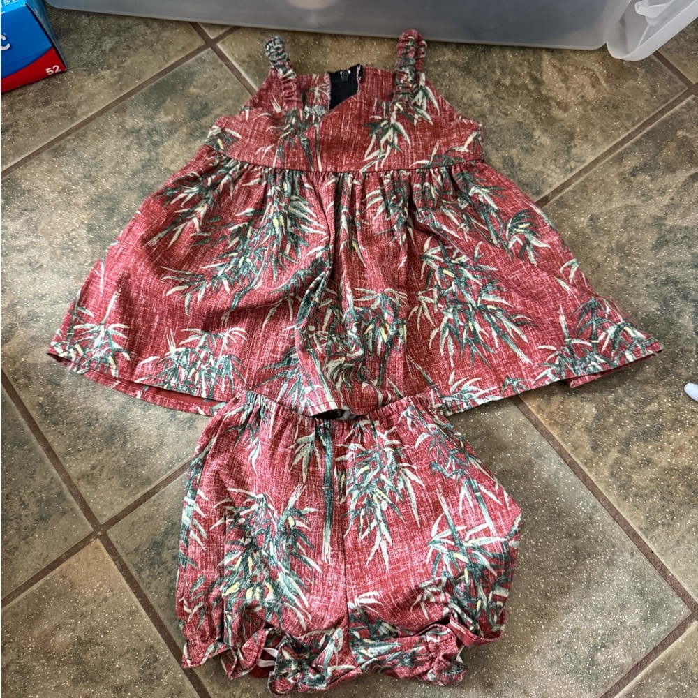 Reyn Spooner Red and Green Floral Set